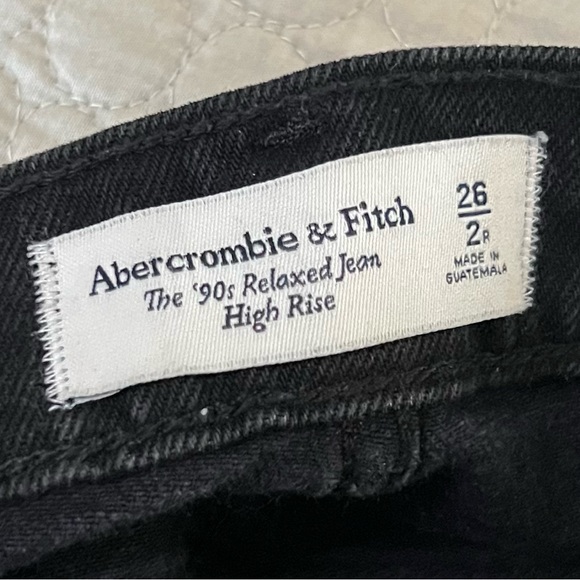 A&F high-rise 90s relaxed jeans, black size 26 - Picture 5 of 5